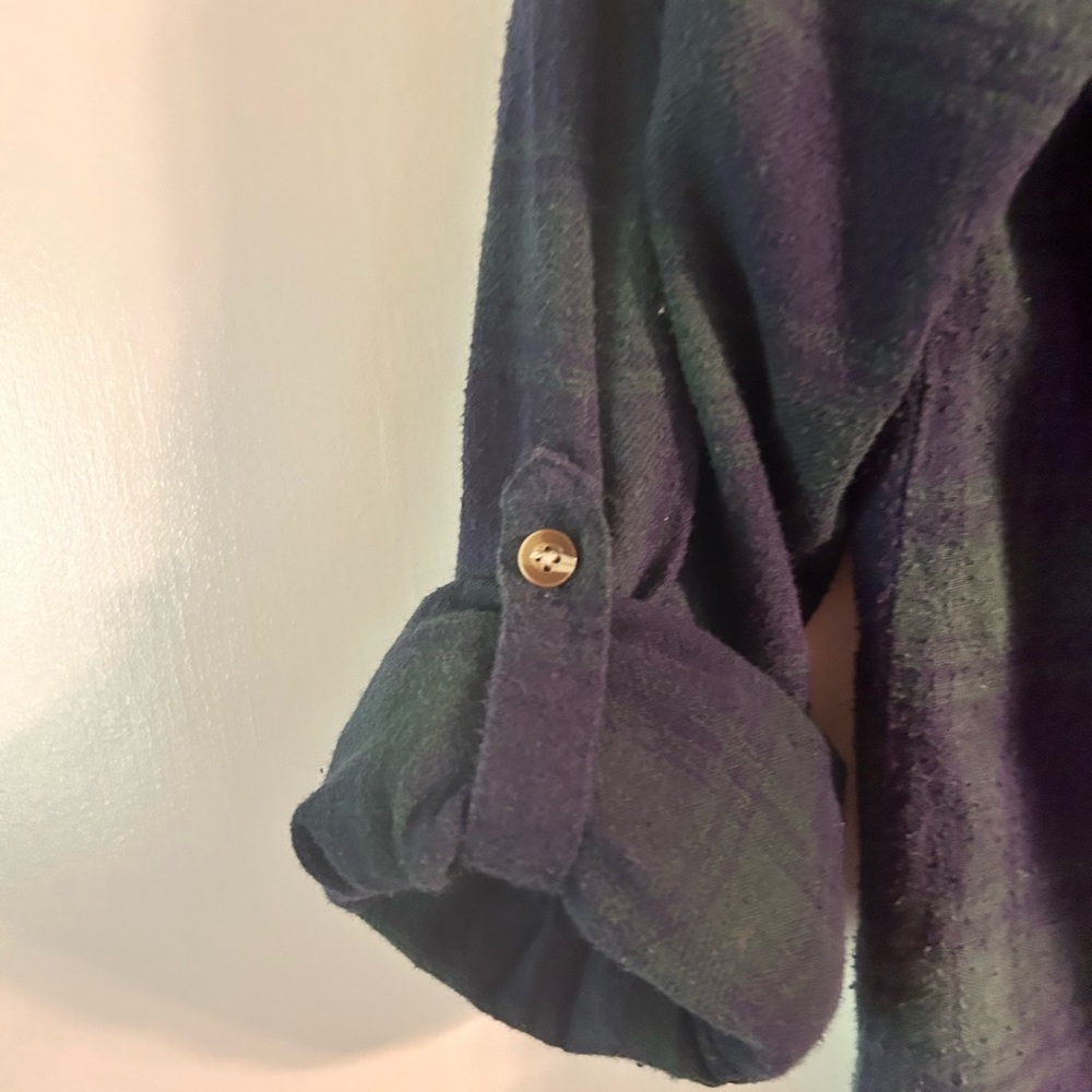 Love Notes Casual Plaid Flannel Shirt in Navy and Green - Picture 3 of 5